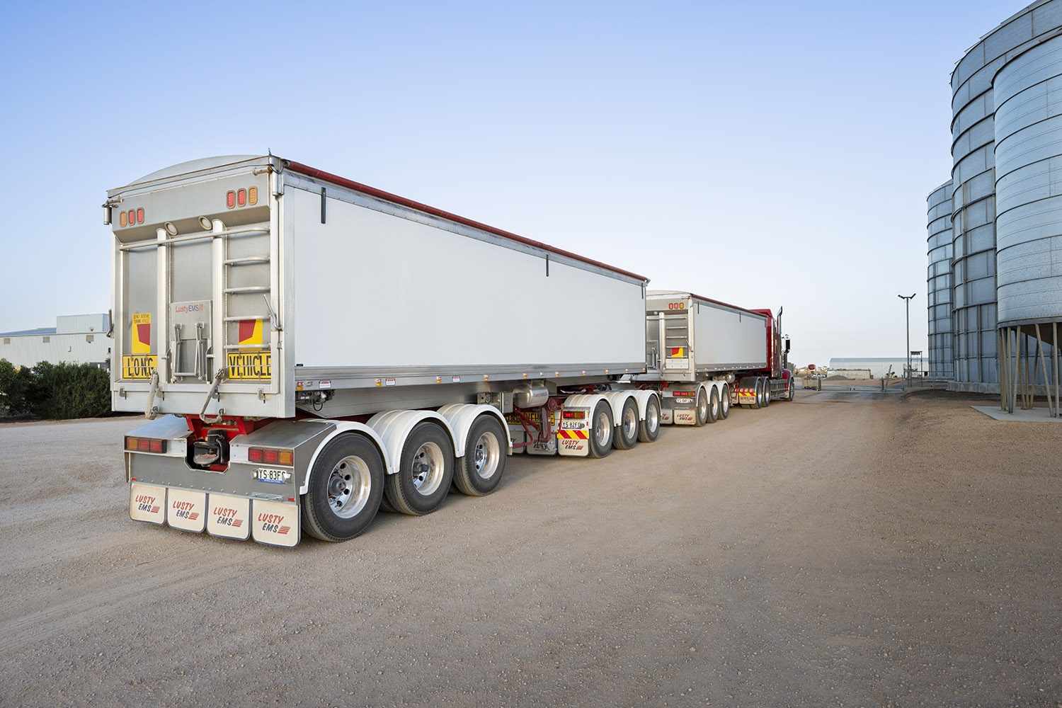 Lusty EMS australian manufactured grain tipper trailers